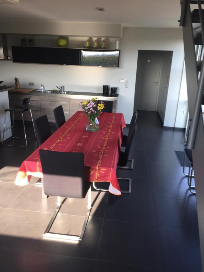 Holiday Home Poire Et Table Wingene Bagian luar foto